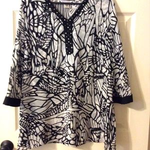 Size 16 women's blouse